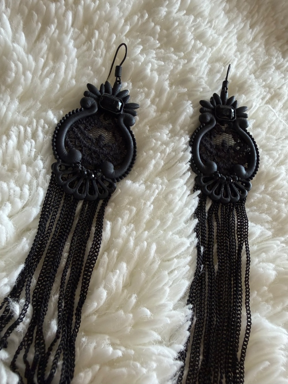 Black - Picture 3 of 6